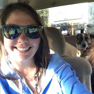 Meet your Posher, Georgia